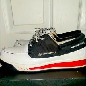 GENTLY WORN ‘TIMBERLAND’ Men’s Classic 3-Eye Boat Shoe
